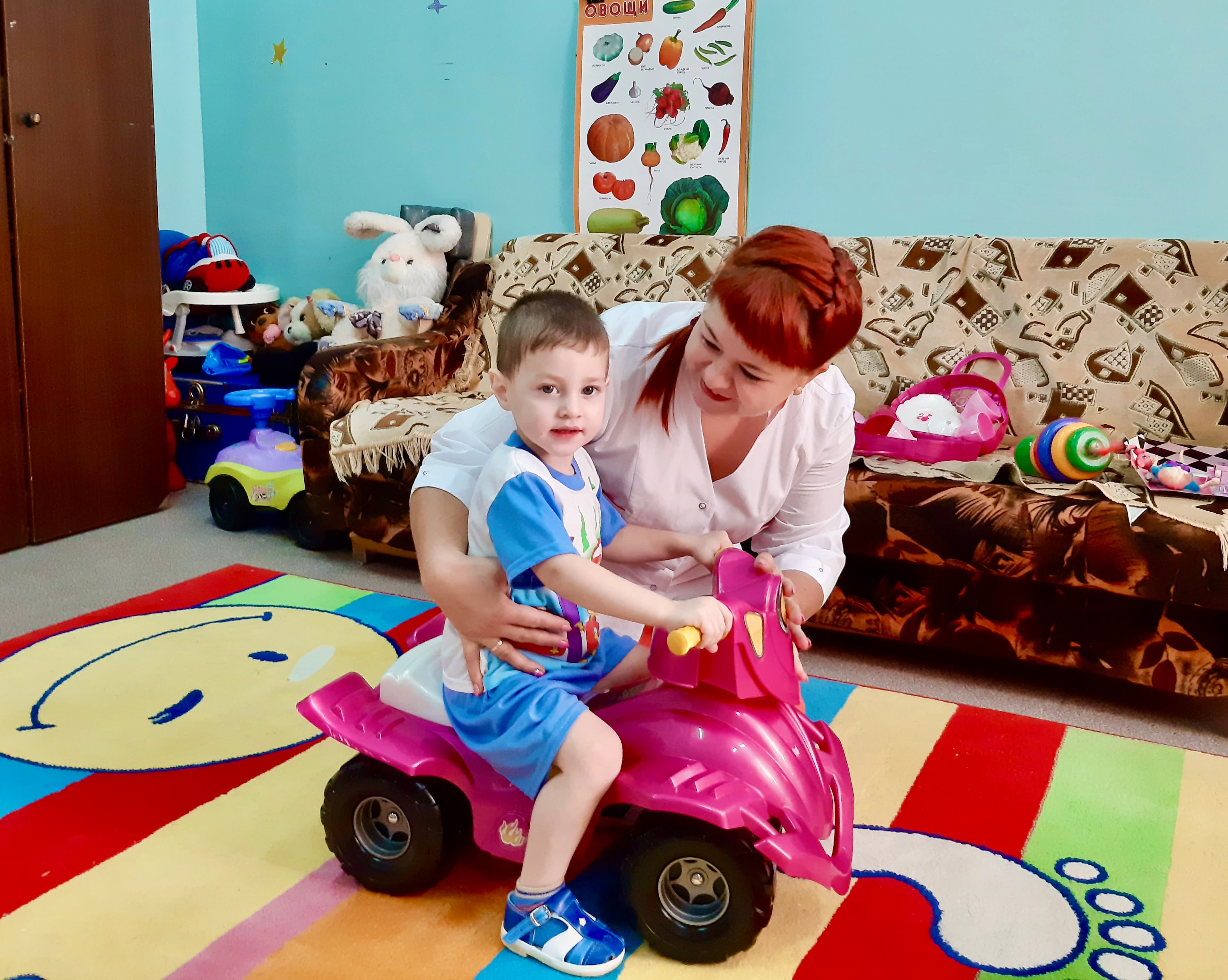 ОБЪЯЛИ ЛЮБОВЬЮ И ЗАБОТОЙ ДЕТЕЙ ВОЛГОГРАДА